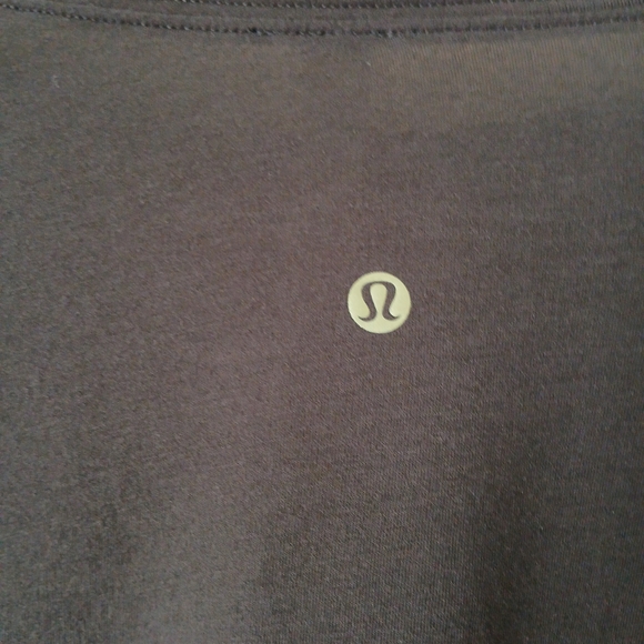 Lululemon Crop Top Womens Size 4 Logo - Picture 5 of 6